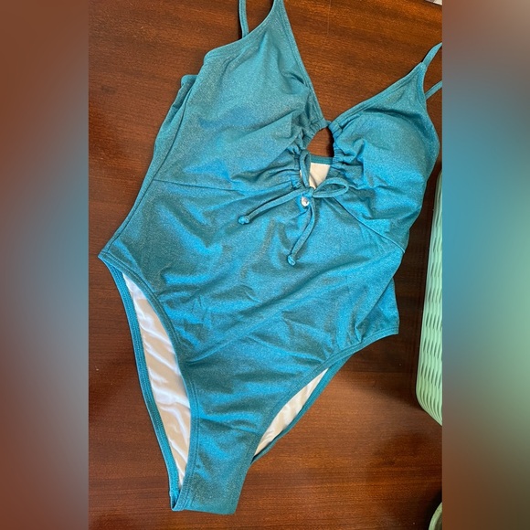 NWT CUPSHE One Piece Plunging Ruched O-Ring Cheeky High Cut Sparking Lurex - Picture 4 of 10